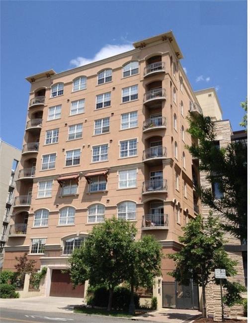 Denver Co Rentals Spacious 2 Bed Plus Den For Rent Near